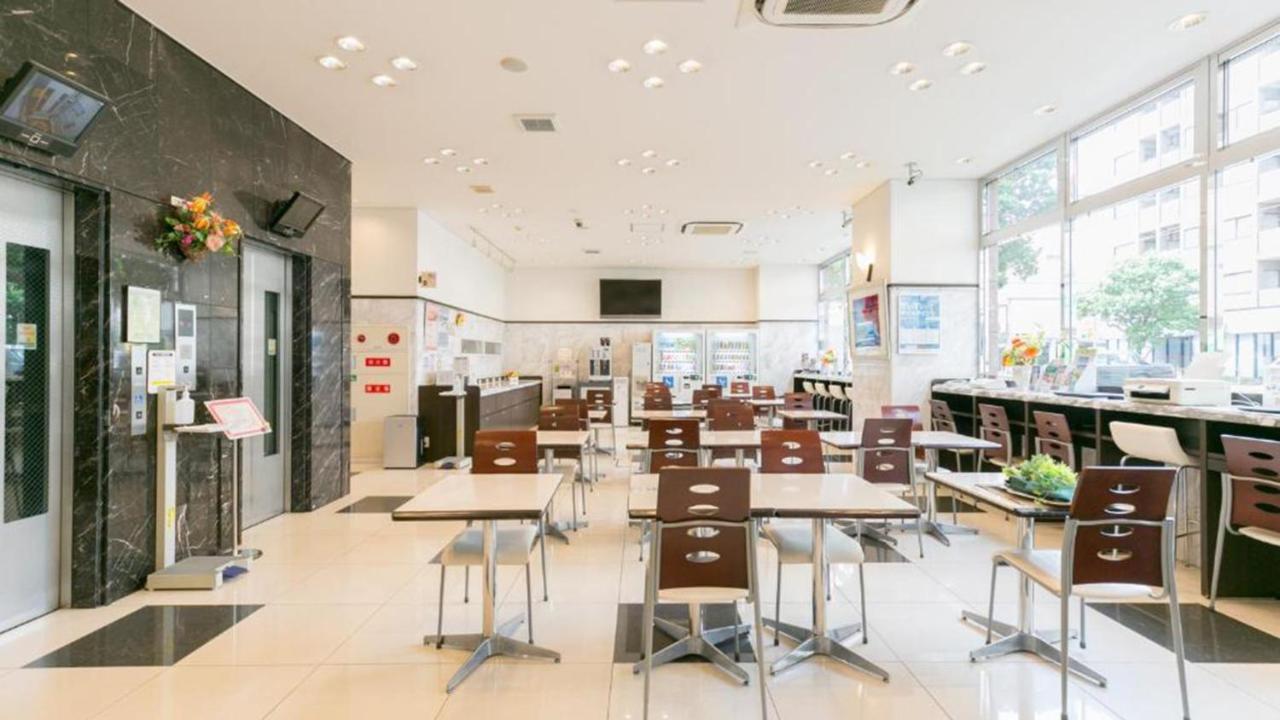 Toyoko Inn Kintetsu Yokkaichi Eki Kita Guchi Exterior foto