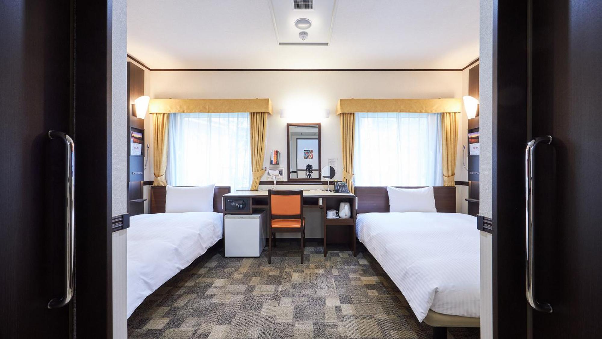 Toyoko Inn Kintetsu Yokkaichi Eki Kita Guchi Exterior foto
